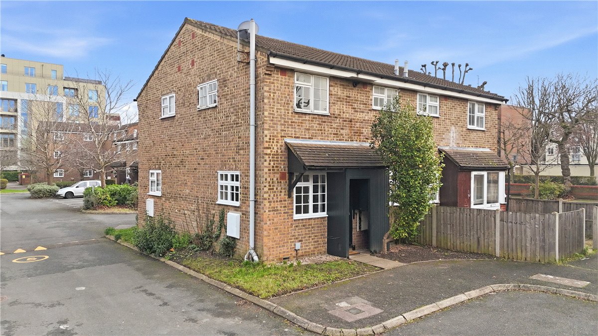 1 bedroom house, Ashdown Way, Balham SW17 - Available