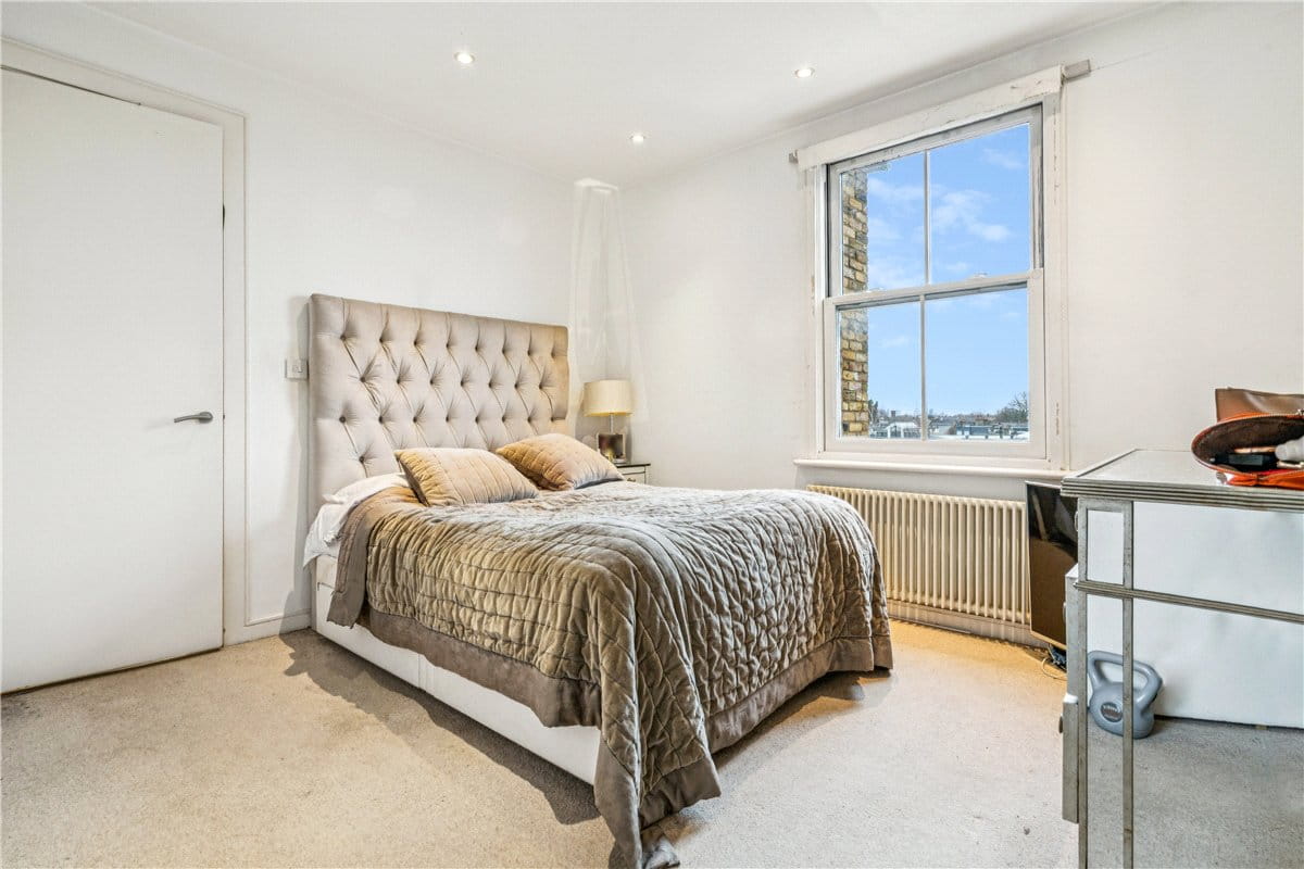 2 bedroom flat, The Bonner Building, 224 Trinity Road SW17 - Available