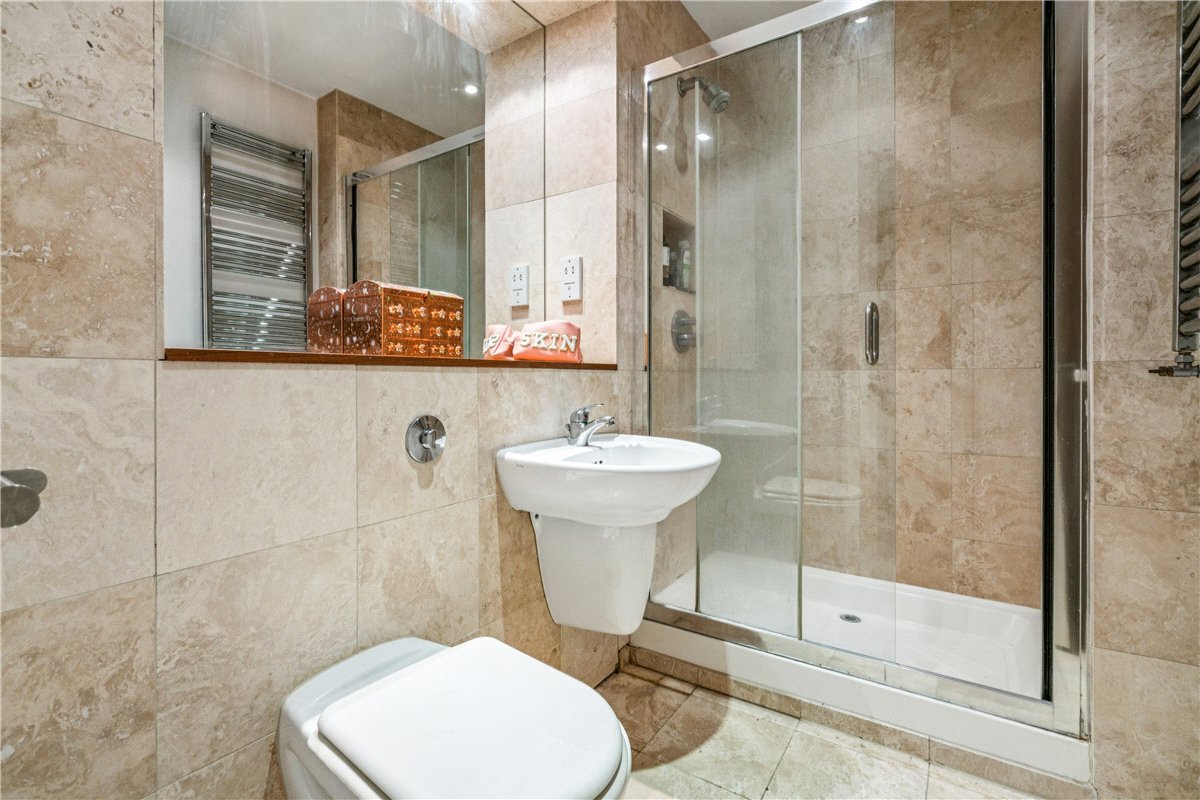 2 bedroom flat, The Bonner Building, 224 Trinity Road SW17 - Available