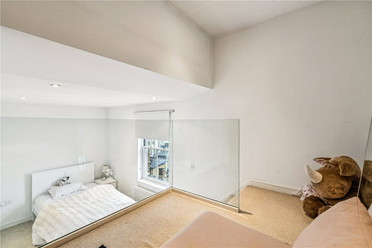 2 bedroom flat, The Bonner Building, 224 Trinity Road SW17 - Available