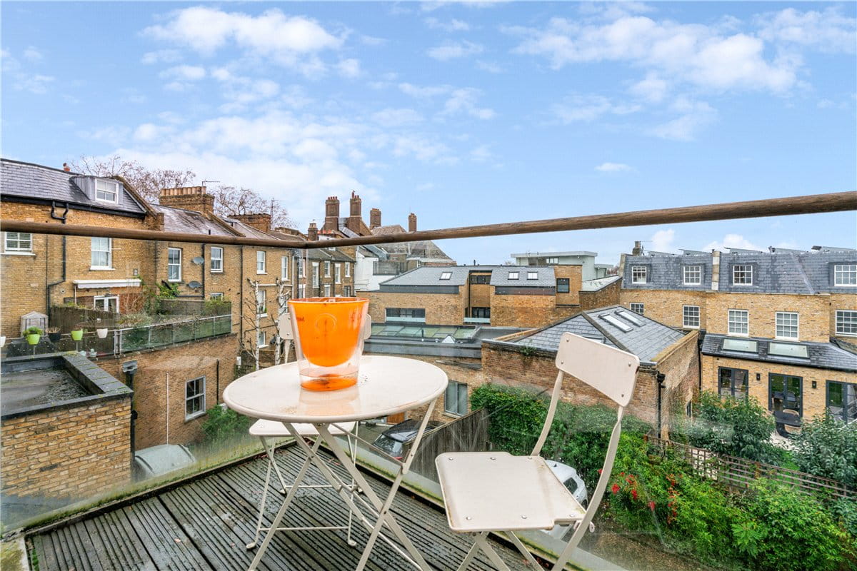 2 bedroom flat, The Bonner Building, 224 Trinity Road SW17 - Available