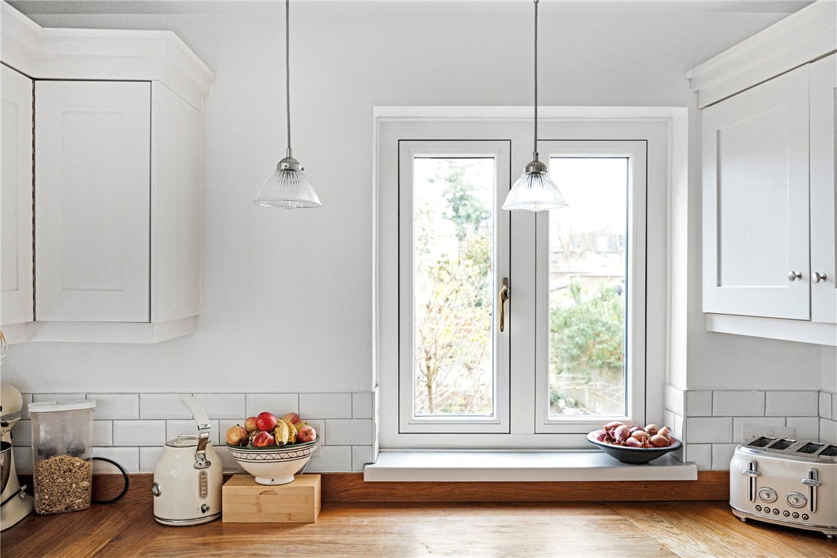 2 bedroom flat, East Hill, London SW18 - Available