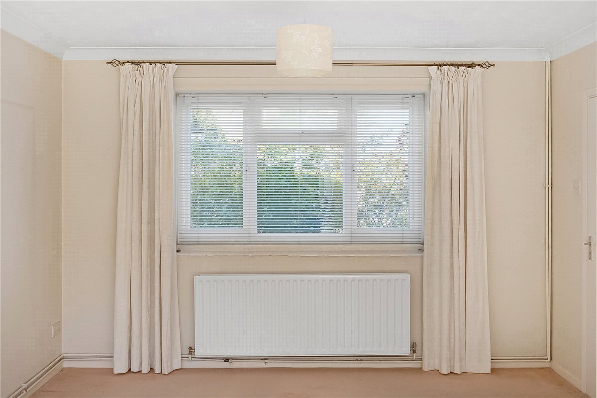 3 bedroom house, Sarsfeld Road, London SW12 - Available