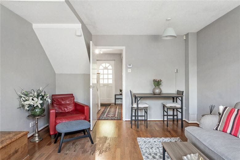 2 bedroom house, St. Benets Close, London SW17 - Available