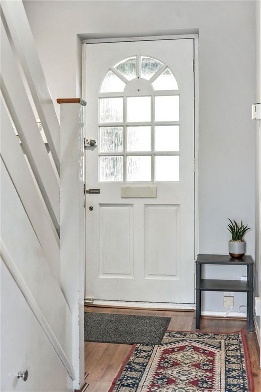 2 bedroom house, St. Benets Close, London SW17 - Available