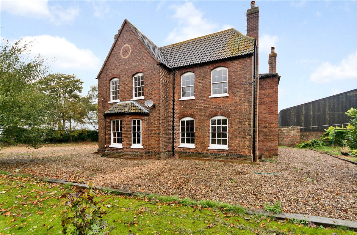 4 bedroom house, Channel Road, Sunk Island HU12 - Sold