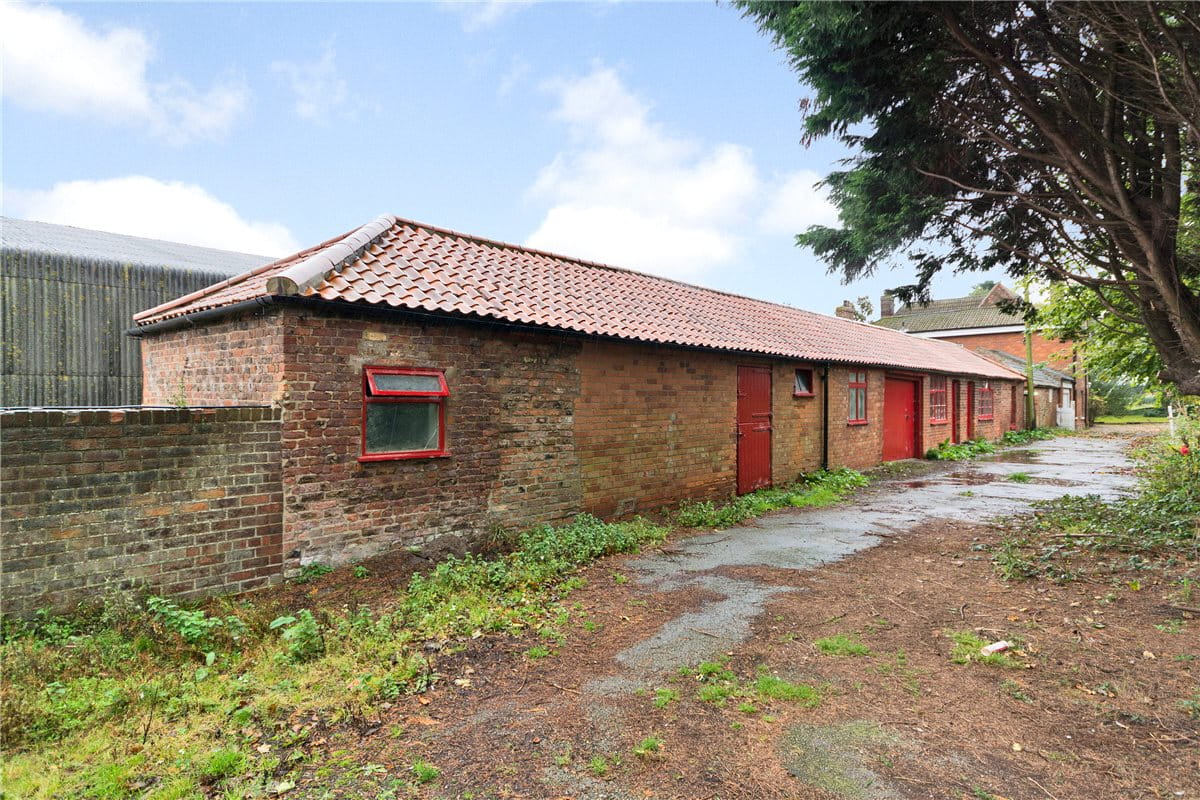 4 bedroom house, Channel Road, Sunk Island HU12 - Sold