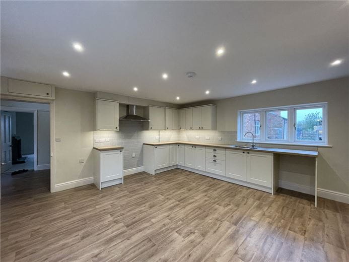 4 bedroom house, Sutton on Derwent, York YO41 - Available