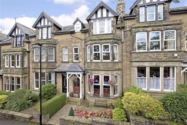 6 bedroom house, Harlow Moor Drive, Harrogate HG2