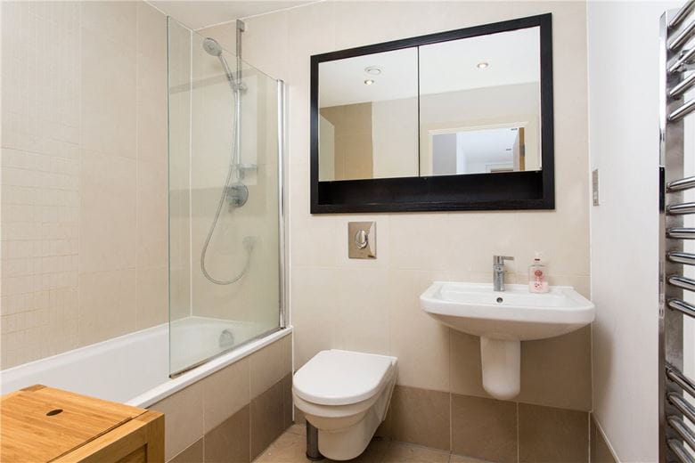 2 bedroom flat, Black Horse Lane, York YO1 - Available