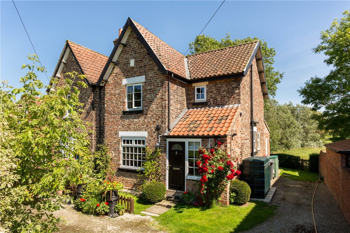 2 bedroom house, York Road, Stillingfleet YO19 - Let Agreed