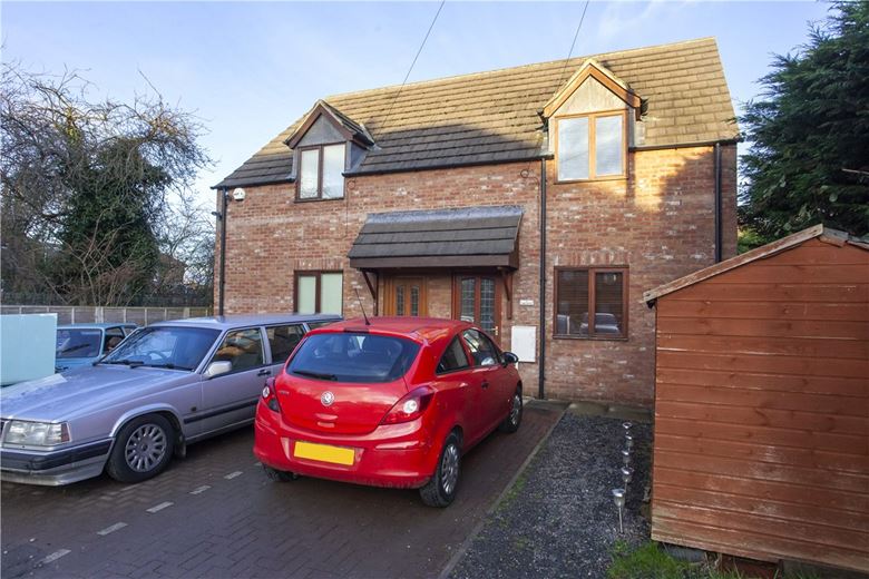 1 bedroom house, Lang Avenue, York YO10