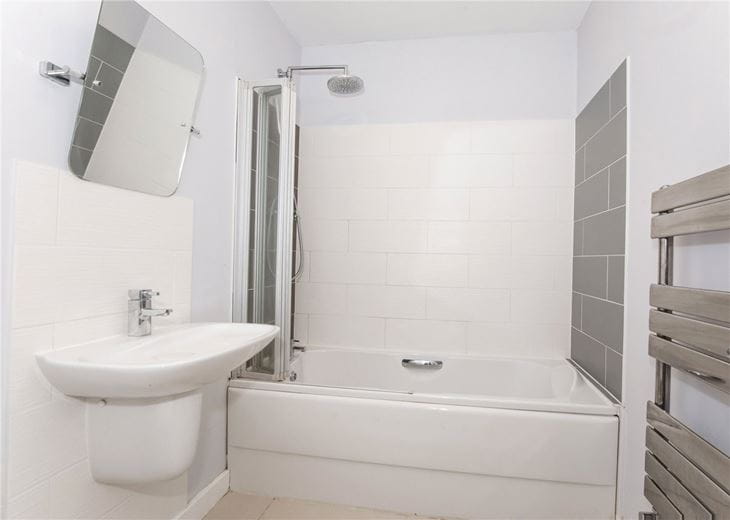 3 bedroom house, Waterside Gardens, York YO31