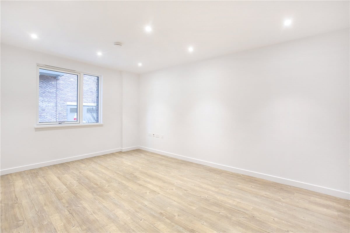 2 bedroom flat, Bellerby Court, Leetham Lane YO1