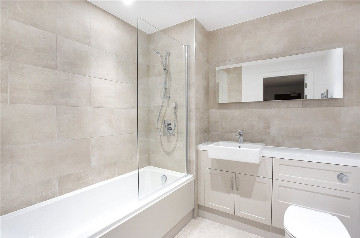 2 bedroom flat, Bellerby Court, Leetham Lane YO1