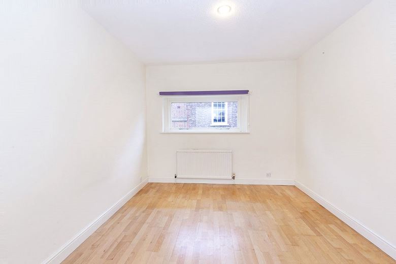 1 bedroom flat, St. Andrewgate, York YO1