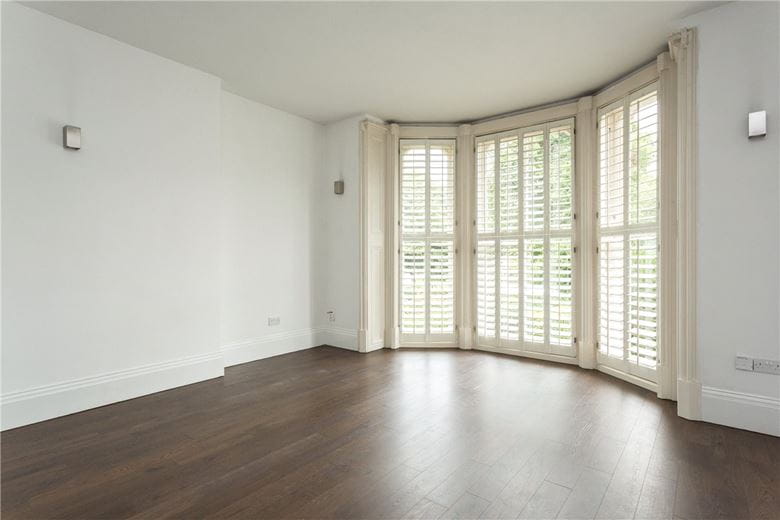 1 bedroom flat, Clifton Green, York YO30 - Available