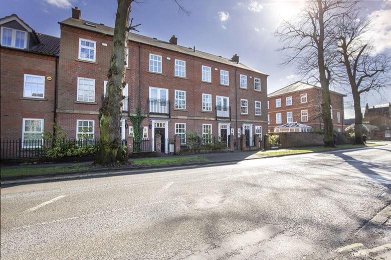 4 bedroom house, Grosvenor Park, York YO30 - Available