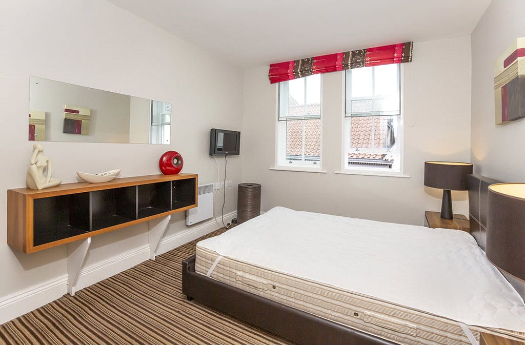 1 bedroom flat, Low Petergate, York YO1