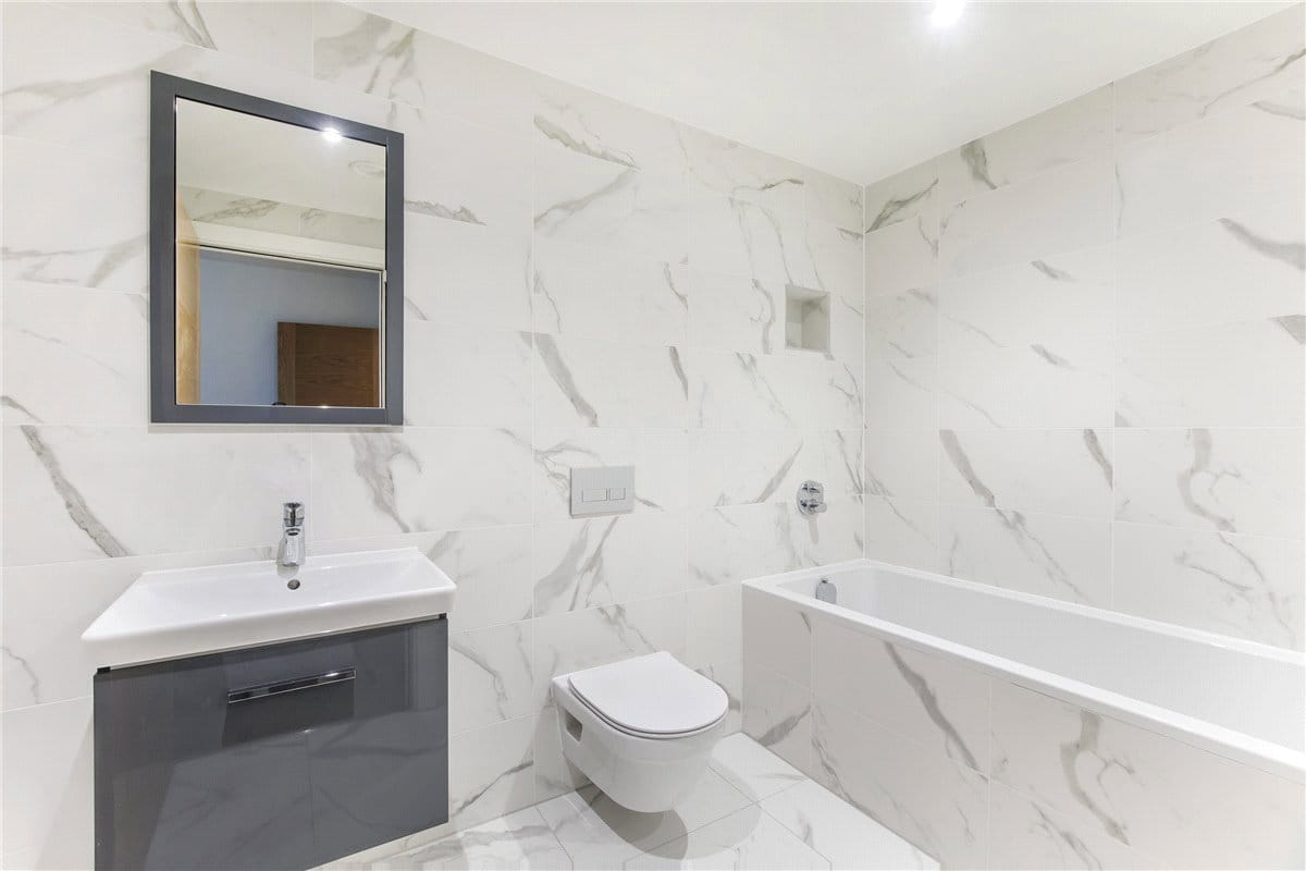 2 bedroom flat, Station Parade, Harrogate HG1