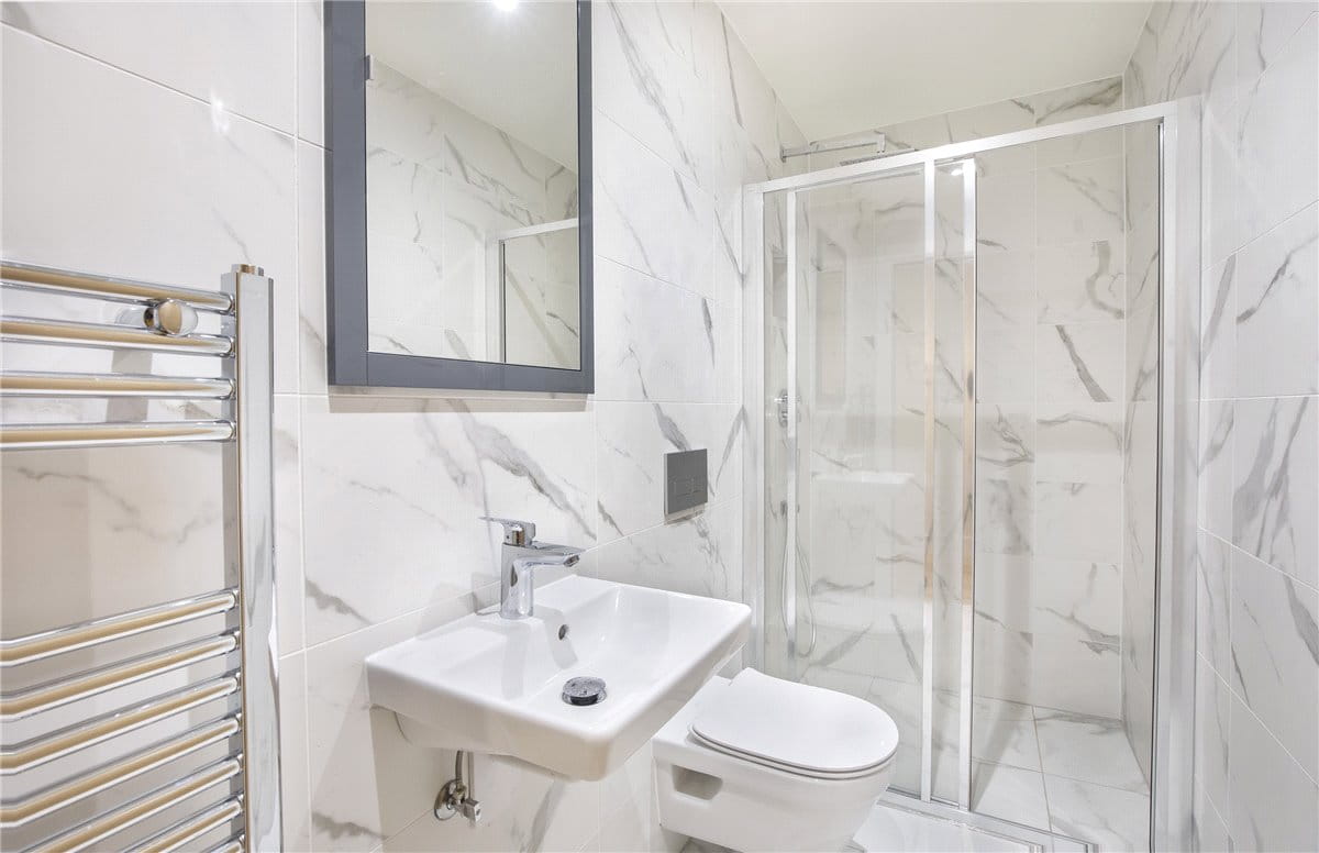 2 bedroom flat, Station Parade, Harrogate HG1