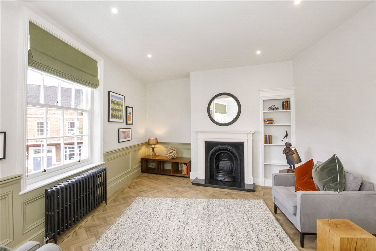 2 bedroom flat, St. Saviours Place, York YO1 - Let Agreed