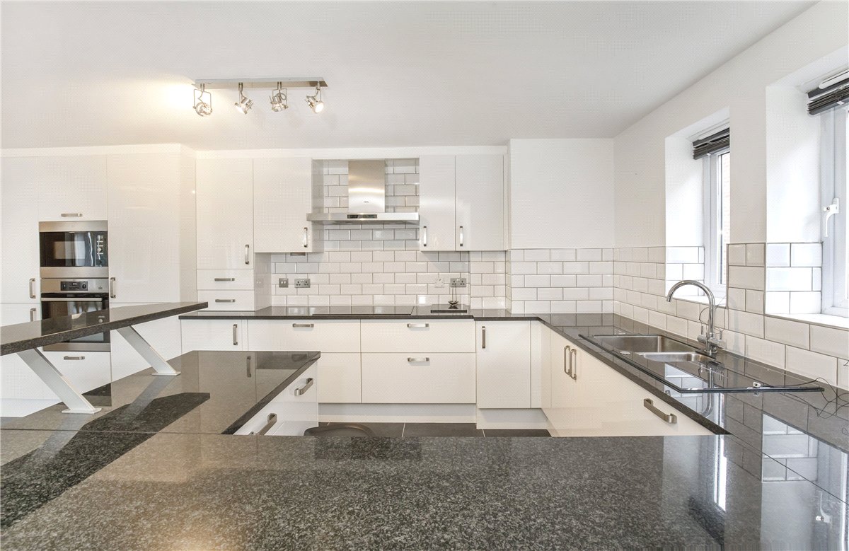 3 bedroom flat, The Avenue, York YO30 - Let Agreed