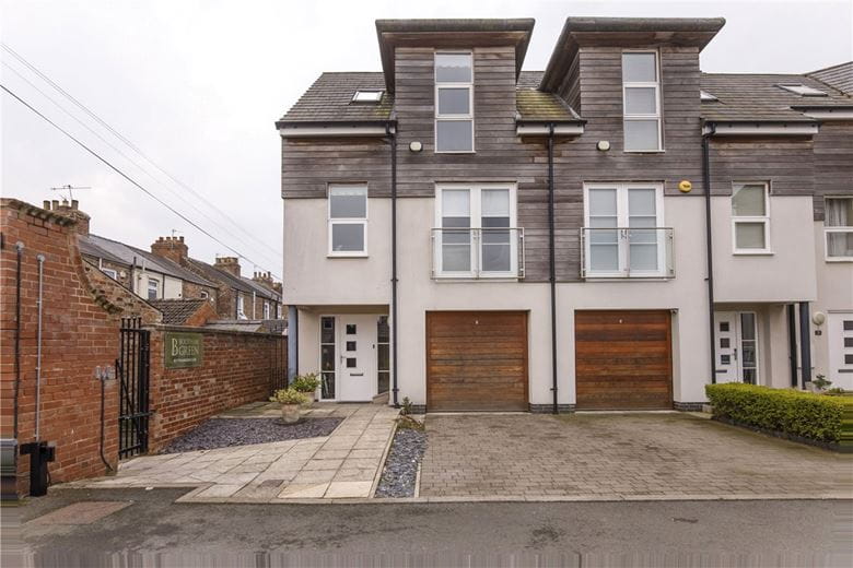 3 bedroom house, Bootham Green, Newborough Street YO30