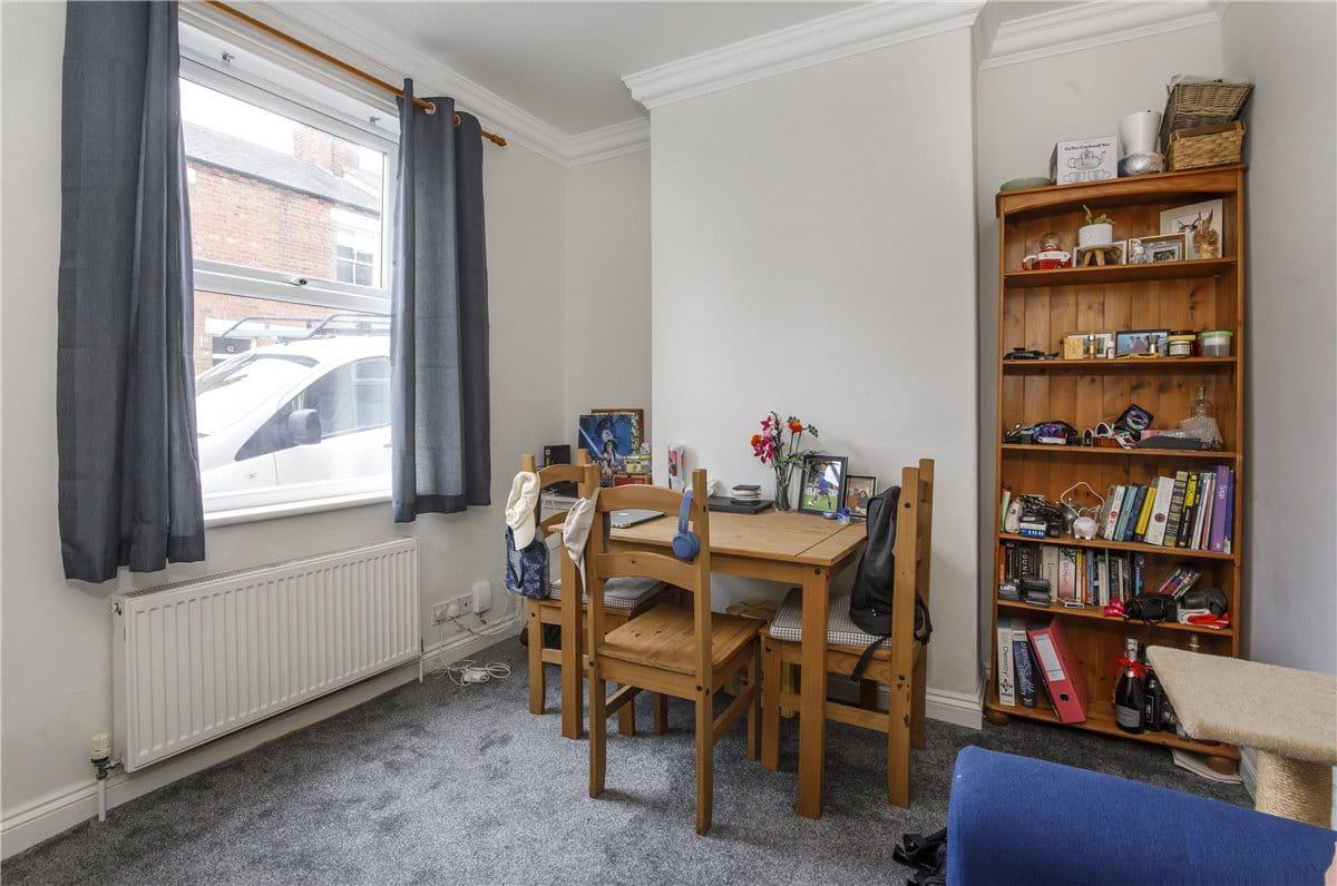 2 bedroom house, Queen Victoria Street, York YO23
