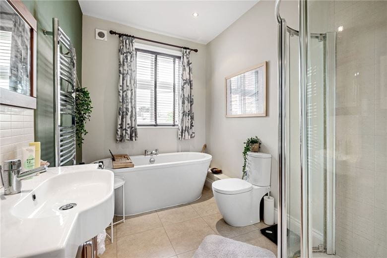 3 bedroom house, The Mount, York YO24 - Available