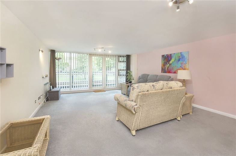2 bedroom flat, Westgate Apartments, Leeman Road YO26 - Available