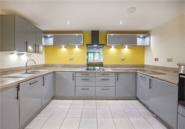 2 bedroom flat, Westgate Apartments, Leeman Road YO26 - Available