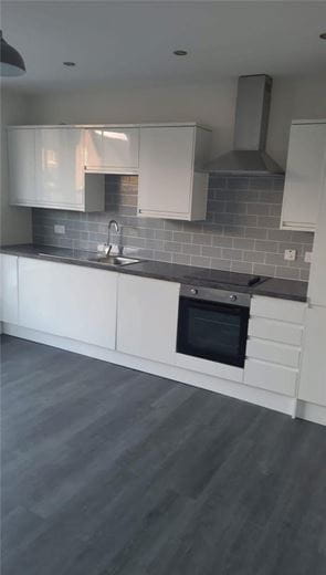 2 bedroom flat, The Village, Haxby YO32 - Available