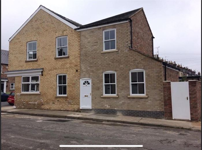 1 bedroom house, Bromley Street, York YO26 - Available