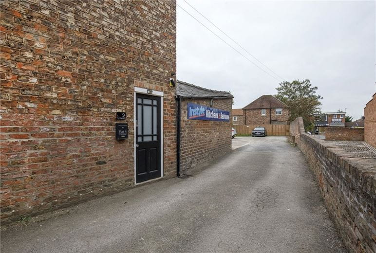 1 bedroom flat, The Village, Haxby YO32 - Available