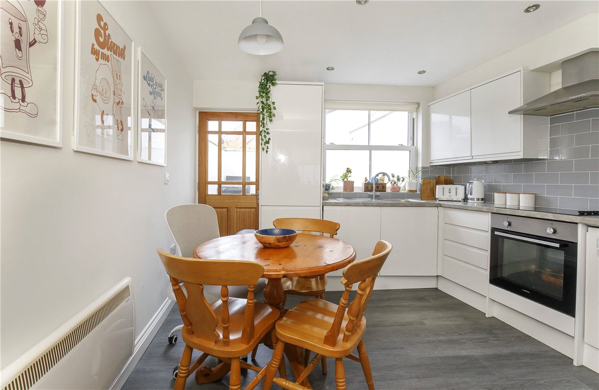 2 bedroom cottage, Church Street, Copmanthorpe YO23 - Available