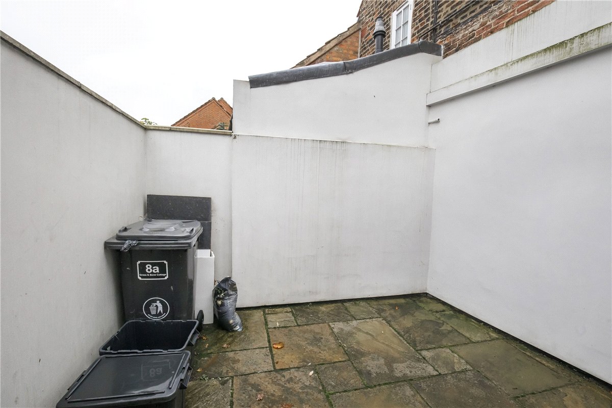 2 bedroom cottage, Church Street, Copmanthorpe YO23 - Available