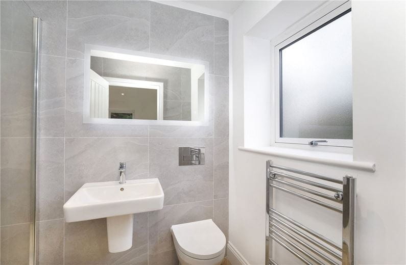 2 bedroom flat, Wayside Crescent, Harrogate HG2 - Available