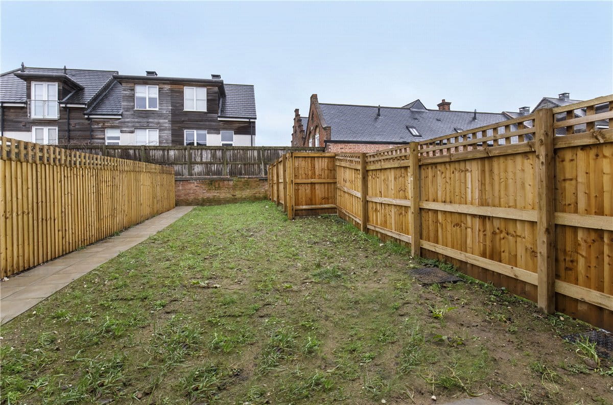 3 bedroom house, David Longhurst Way, York YO30 - Available