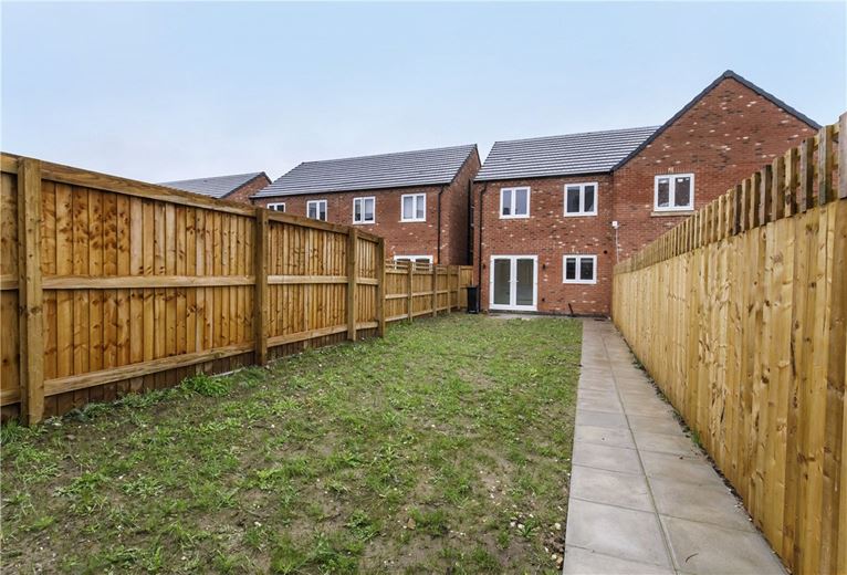 3 bedroom house, David Longhurst Way, York YO30 - Available