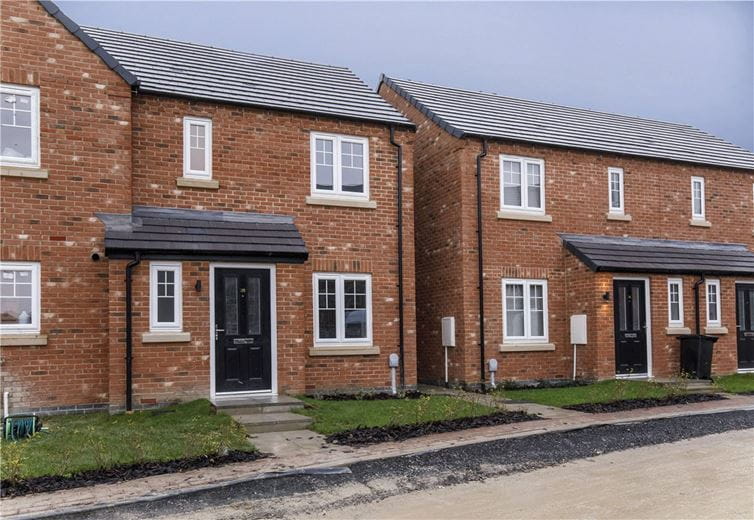 3 bedroom house, David Longhurst Way, York YO30 - Available