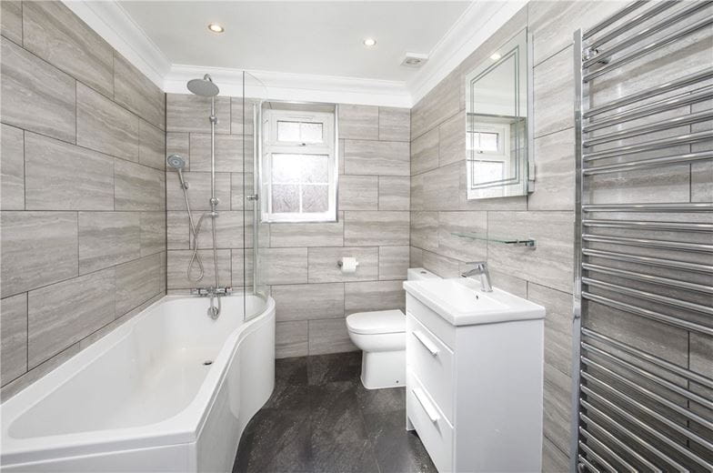 3 bedroom house, Highlands Avenue, Strensall YO32 - Available