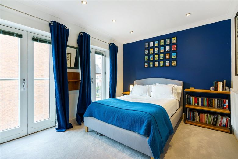 5 bedroom house, Kings Pool Walk, York YO1 - Available