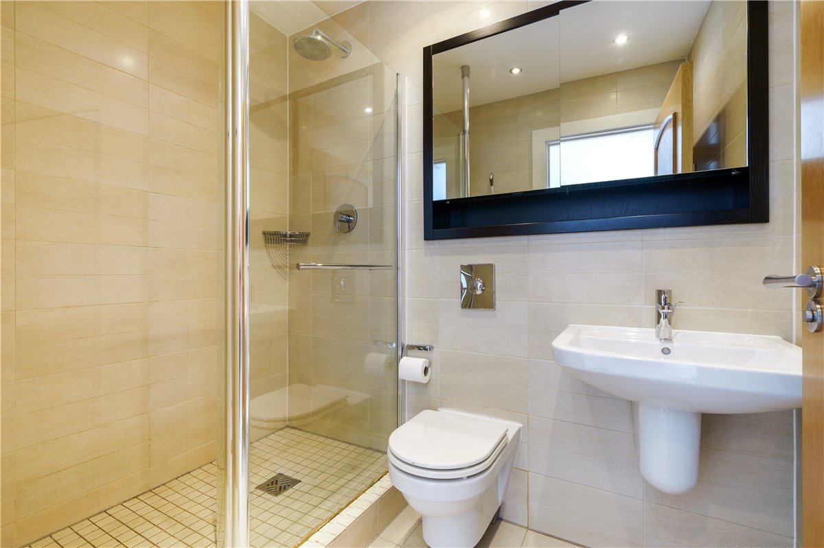 5 bedroom house, Kings Pool Walk, York YO1 - Available