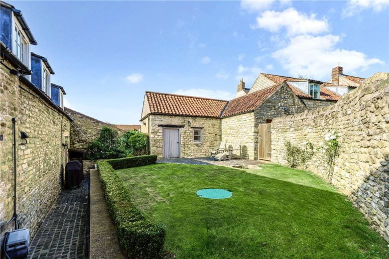 3 bedroom house, Main Street, Westow YO60 - Available