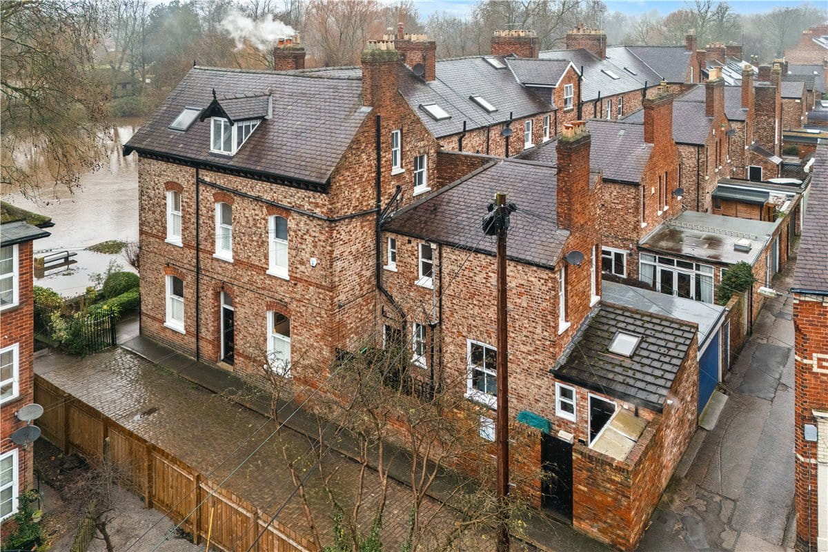 5 bedroom house, Holly Terrace, York YO10 - Available
