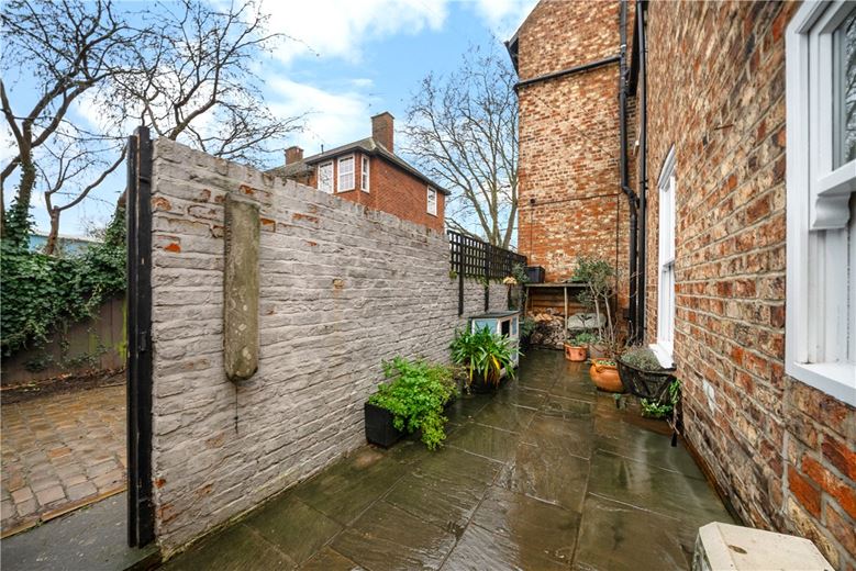 5 bedroom house, Holly Terrace, York YO10 - Available