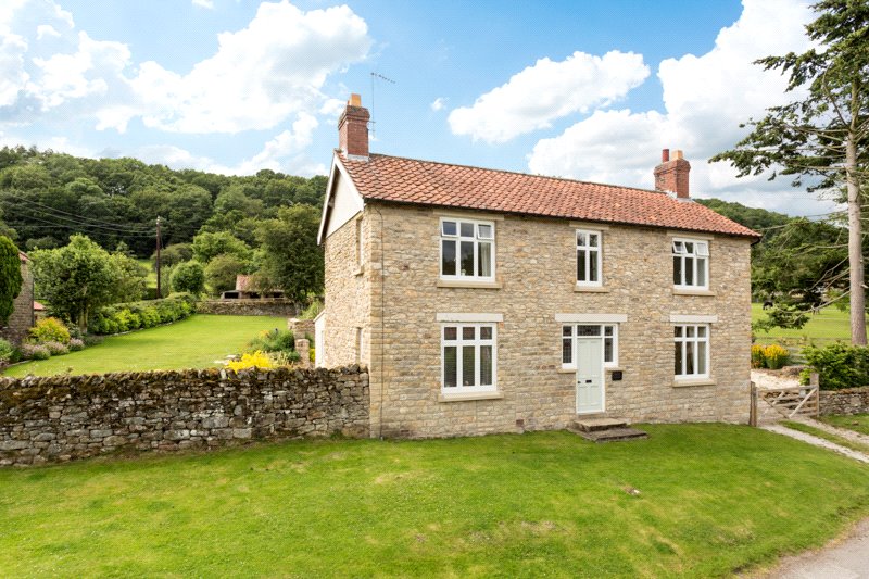 House for sale in York, HuttonleHole, YO62 York YOR190225