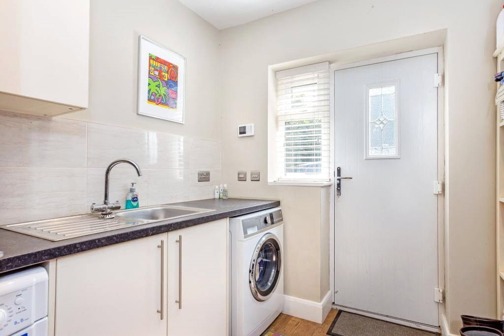 4 bedroom house, Sandhill Lane, Sutton on Derwent YO41 - Available