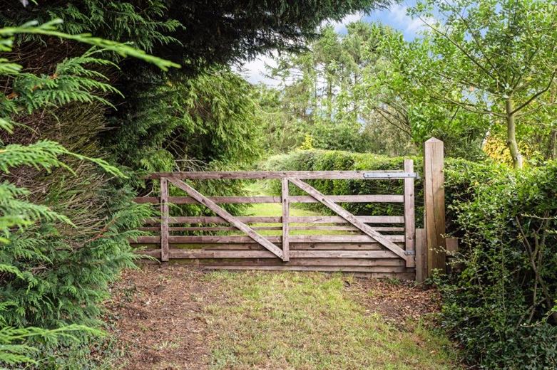 4 bedroom house, Sandhill Lane, Sutton on Derwent YO41 - Available